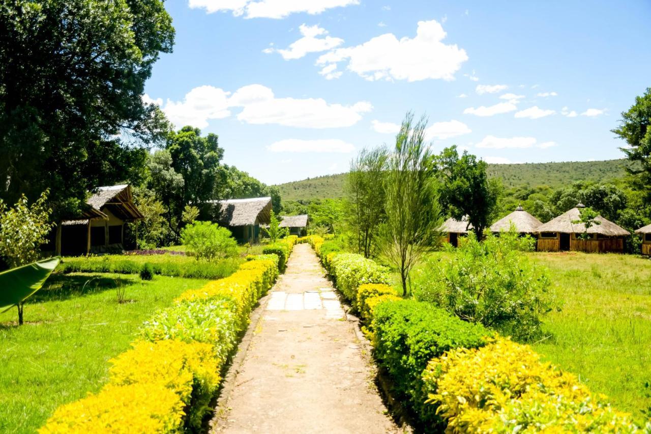 Hotel Giraffe Hills Mara Camp à Réserve nationale du Masai Mara Extérieur photo